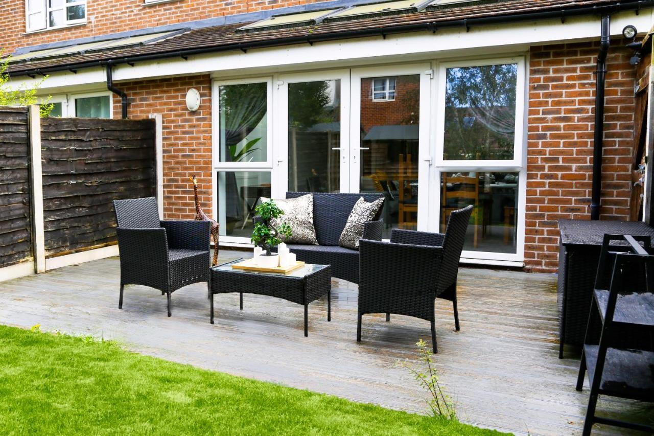 Cozy Townhouse In The Heart Of Greater Manchester Villa Esterno foto