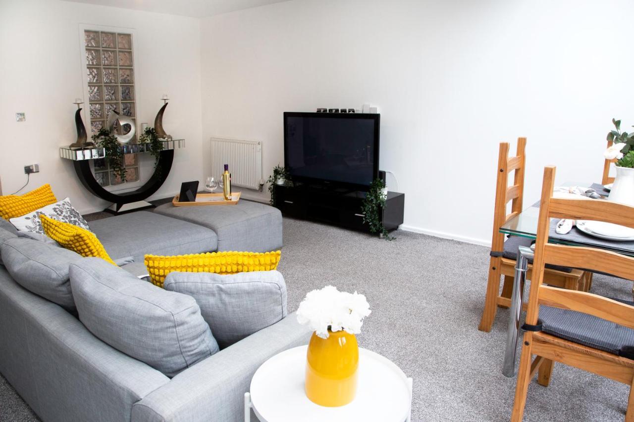Cozy Townhouse In The Heart Of Greater Manchester Villa Esterno foto