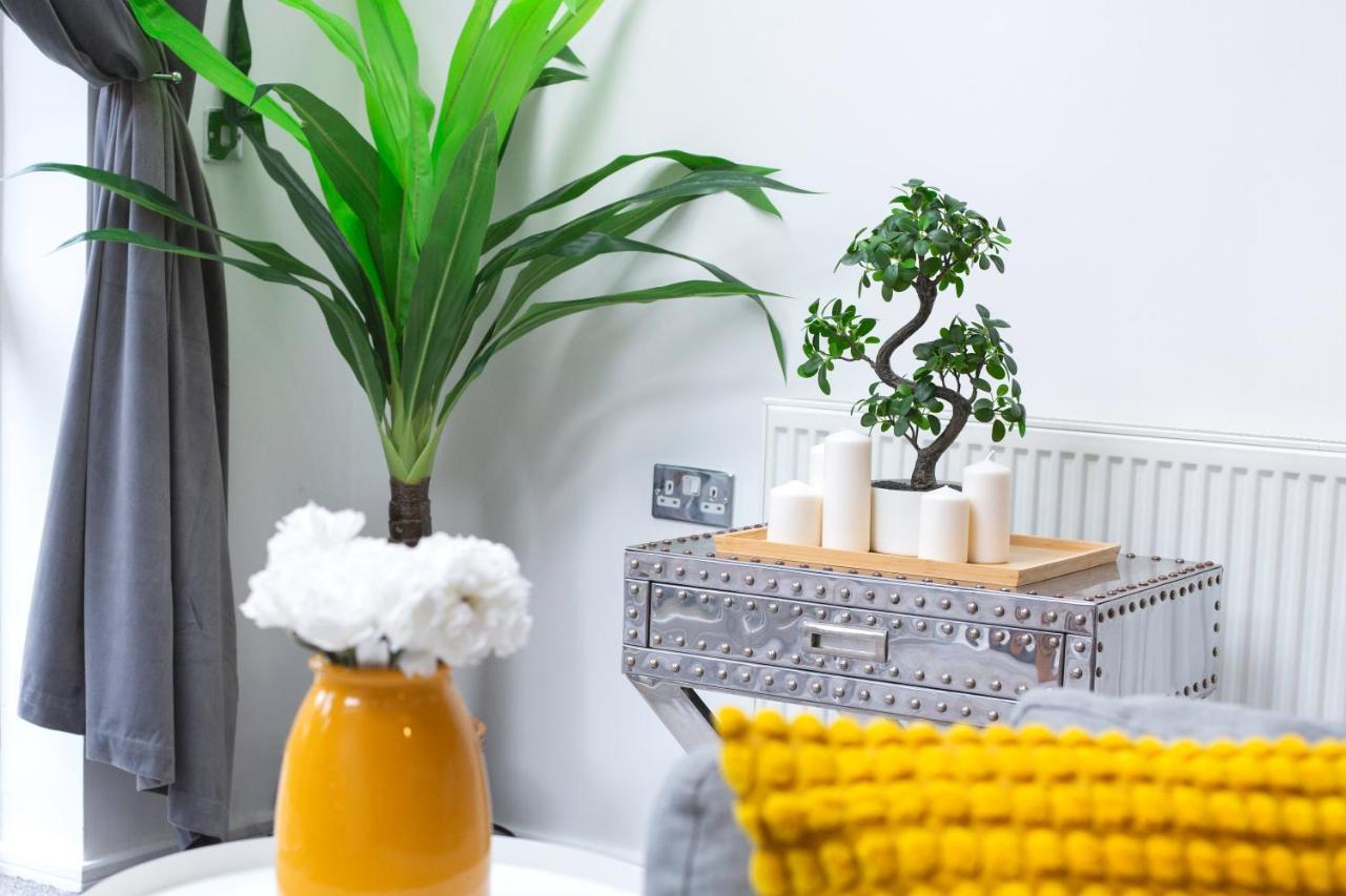 Cozy Townhouse In The Heart Of Greater Manchester Villa Esterno foto
